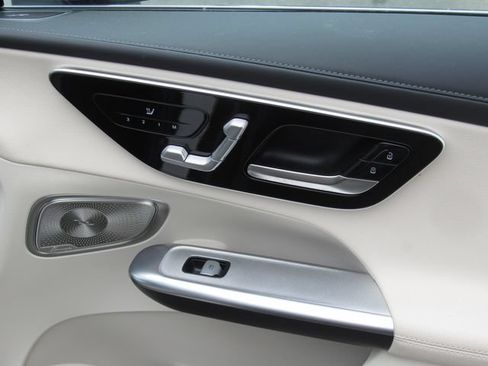 Used 2023 Mercedes-Benz GLC 300 4MATIC image 20