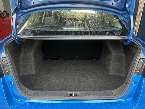 Used 2022 Nissan Versa SV image 24