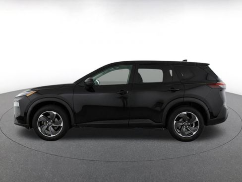 Used 2025 Nissan Rogue SV FWD image 4