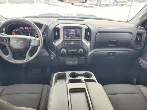 Certified 2022 Chevrolet Silverado 1500 Custom Trail Boss w/ Midnight Edition image 8