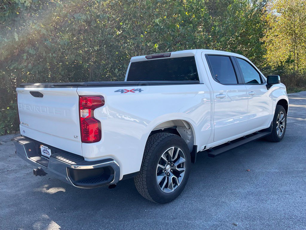 Used 2024 Chevrolet Silverado 1500 LT AWD/4WD image 6