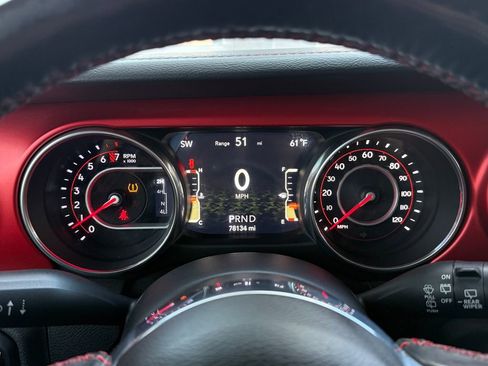 Used 2018 Jeep Wrangler Unlimited Rubicon w/ Dual Top Group image 43