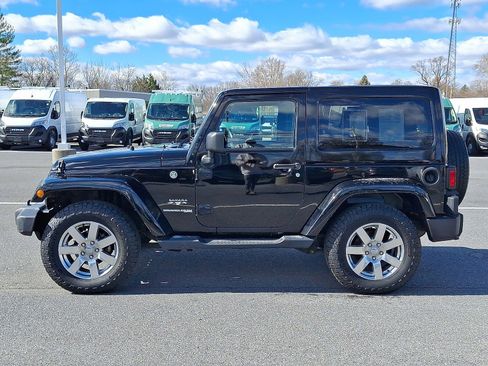 Used 2018 Jeep Wrangler Sahara image 8