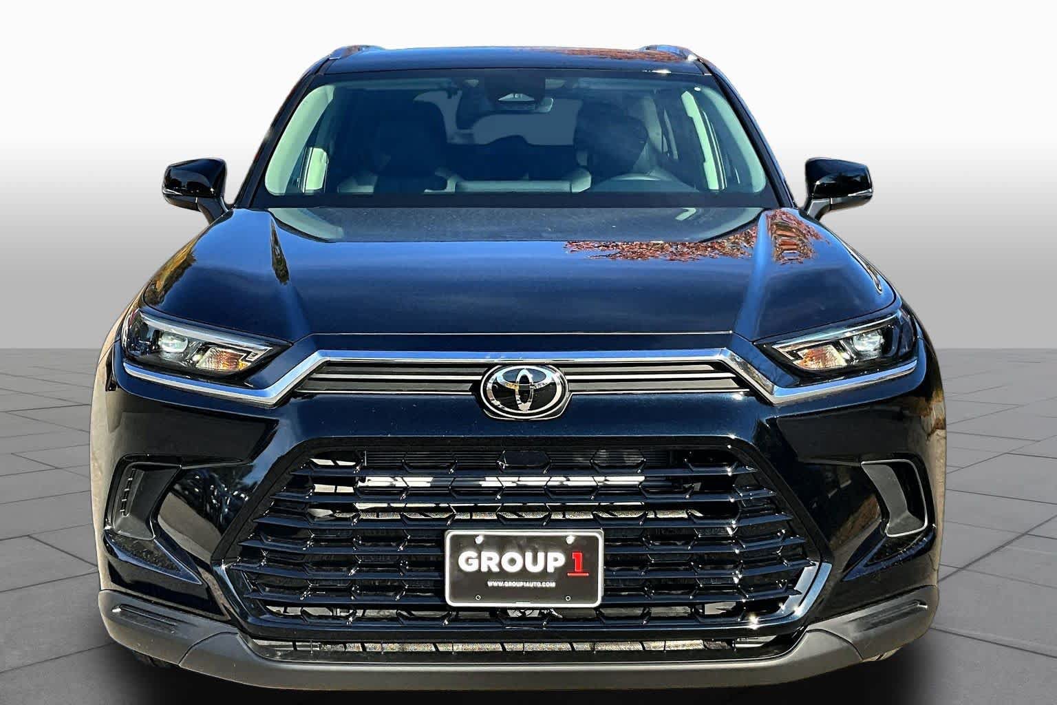 New 2026 Toyota Grand Highlander XLE FWD image 3