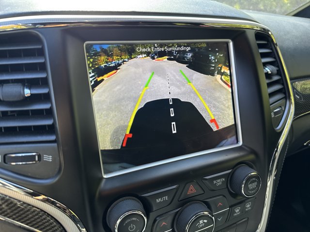 Used 2018 Jeep Grand Cherokee Trackhawk AWD/4WD image 32