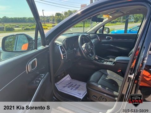 Used 2021 Kia Sorento S AWD/4WD image 9