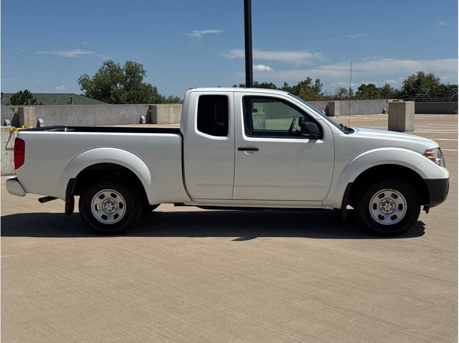 Used 2017 Nissan Frontier S RWD image 9