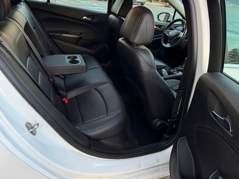 Used 2017 Chevrolet Cruze LT w/ Leather Package image 15