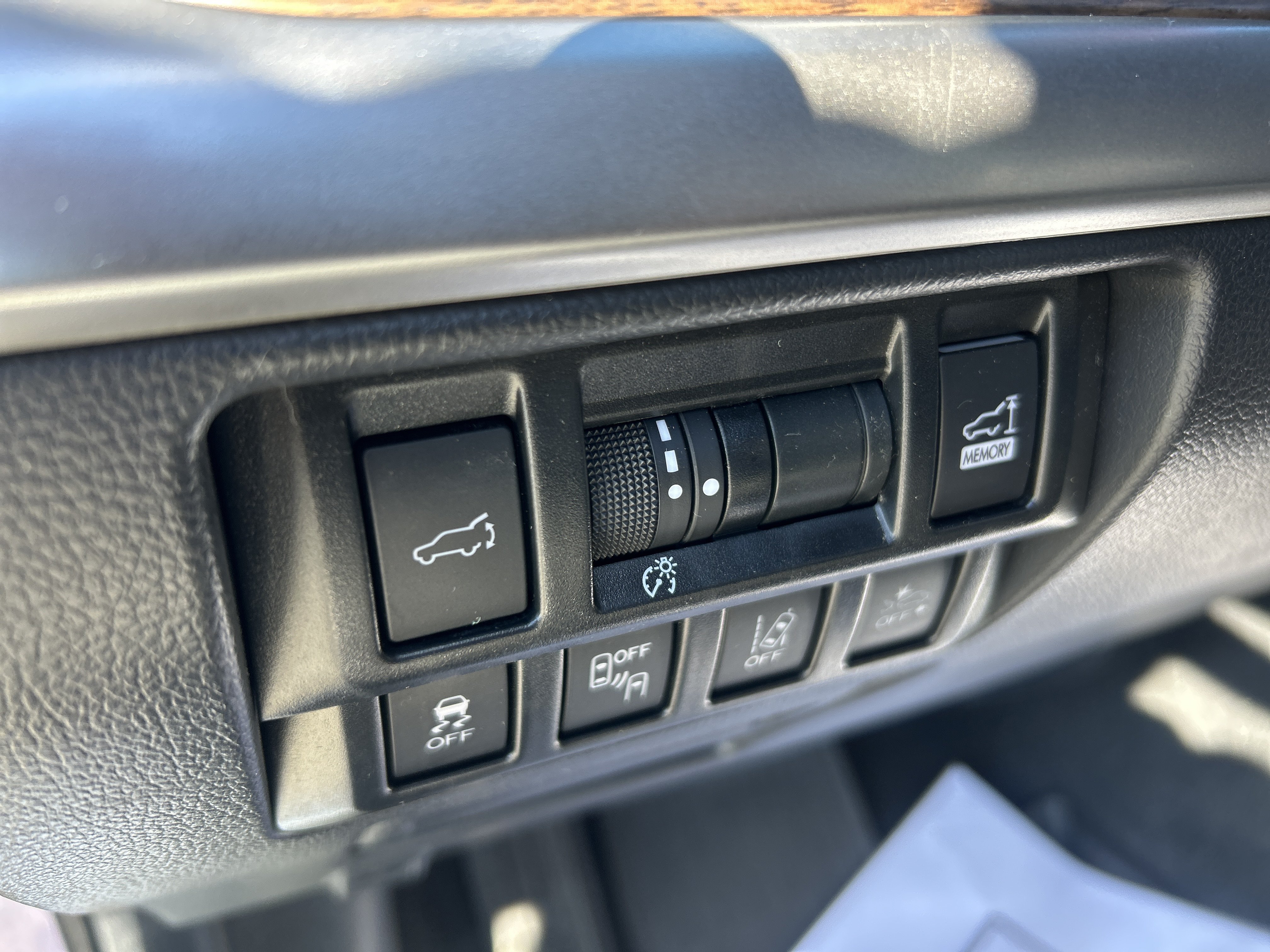Used 2018 Subaru Outback 2.5i Limited AWD/4WD image 15