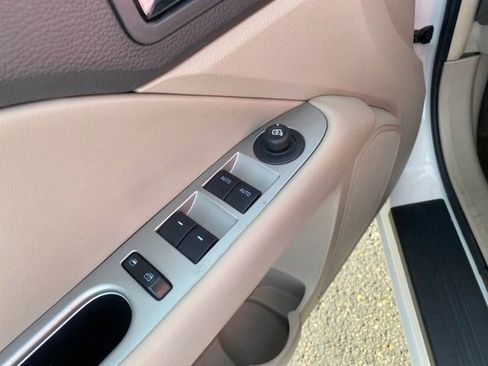 Used 2012 Ford Fusion SEL image 18