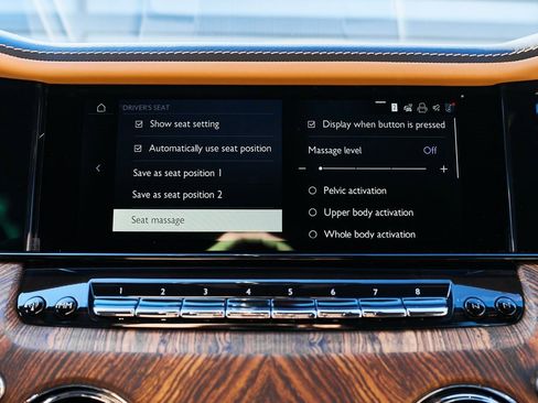 Used 2025 Rolls-Royce Cullinan image 87