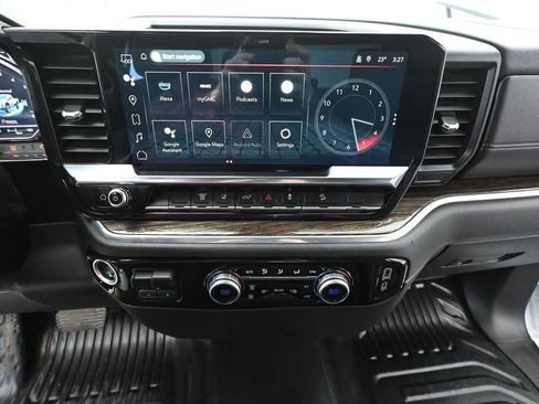 Used 2024 GMC Sierra 3500 SLE w/ SLE Convenience Package image 36