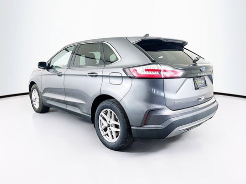 Used 2024 Ford Edge SEL image 5