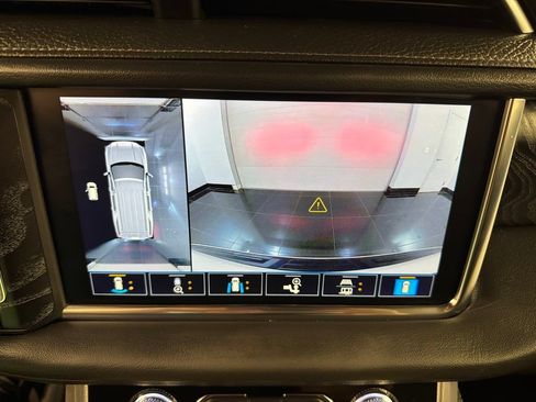 Used 2021 GMC Yukon XL Denali w/ Denali Ultimate Package AWD/4WD image 12
