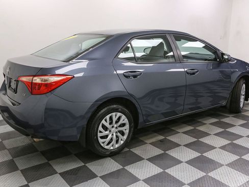 Used 2017 Toyota Corolla LE w/ Carpet Mat Package (TMS) FWD image 8
