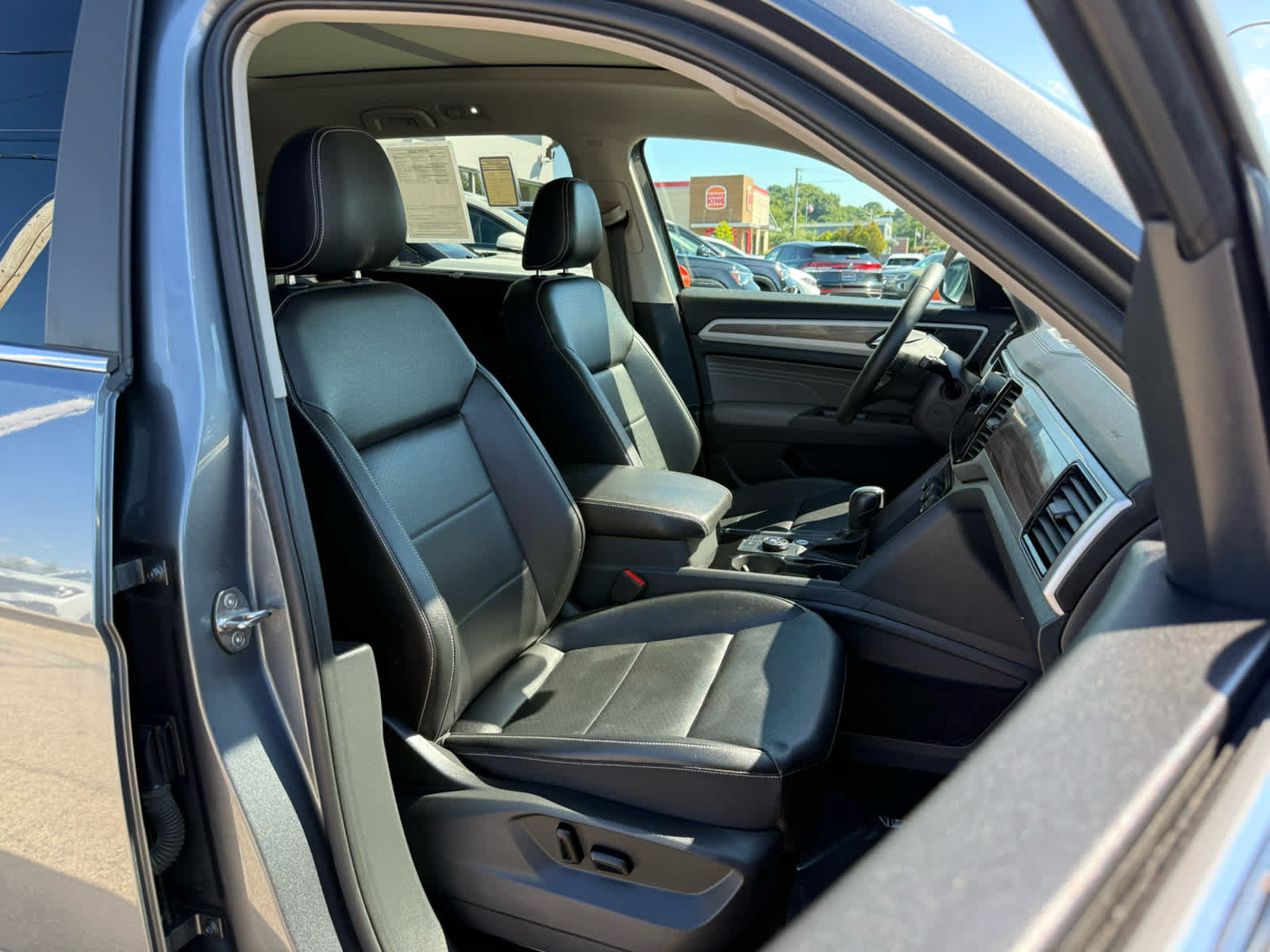 Used 2022 Volkswagen Atlas SEL AWD/4WD image 10