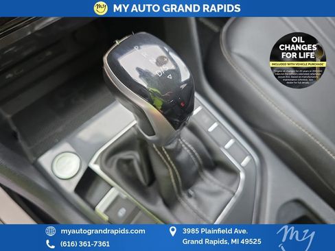 Used 2022 Volkswagen Tiguan SE image 25