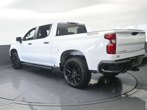 Used 2025 Chevrolet Silverado 1500 Custom Trail Boss AWD/4WD image 4
