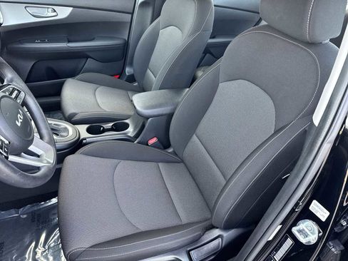 Used 2023 Kia Forte LXS w/ LXS Technology Package image 15