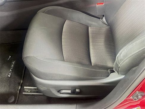 Used 2023 Nissan Altima 2.5 SV image 19