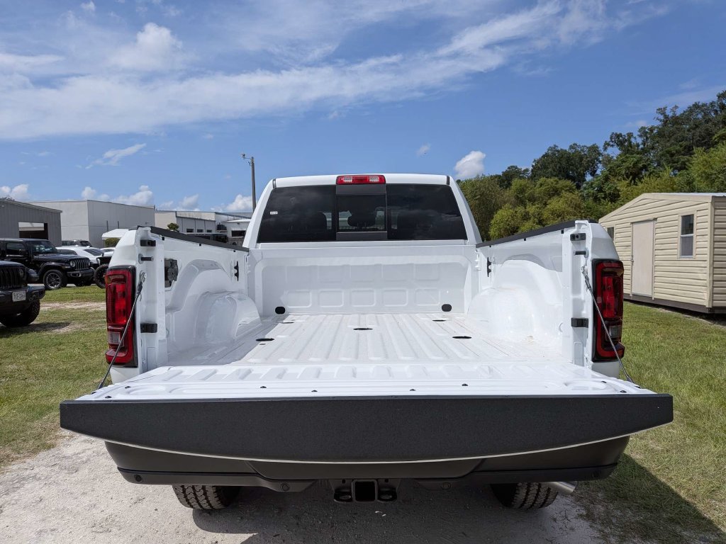 New 2026 RAM 2500 Tradesman AWD/4WD image 12