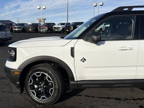 New 2025 Ford Bronco Sport Outer Banks w/ Outer Banks Tech Package+ AWD/4WD image 11