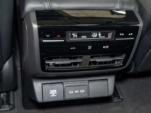 Used 2026 Acura MDX SH-AWD image 26