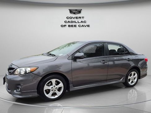 Used 2013 Toyota Corolla S image 4