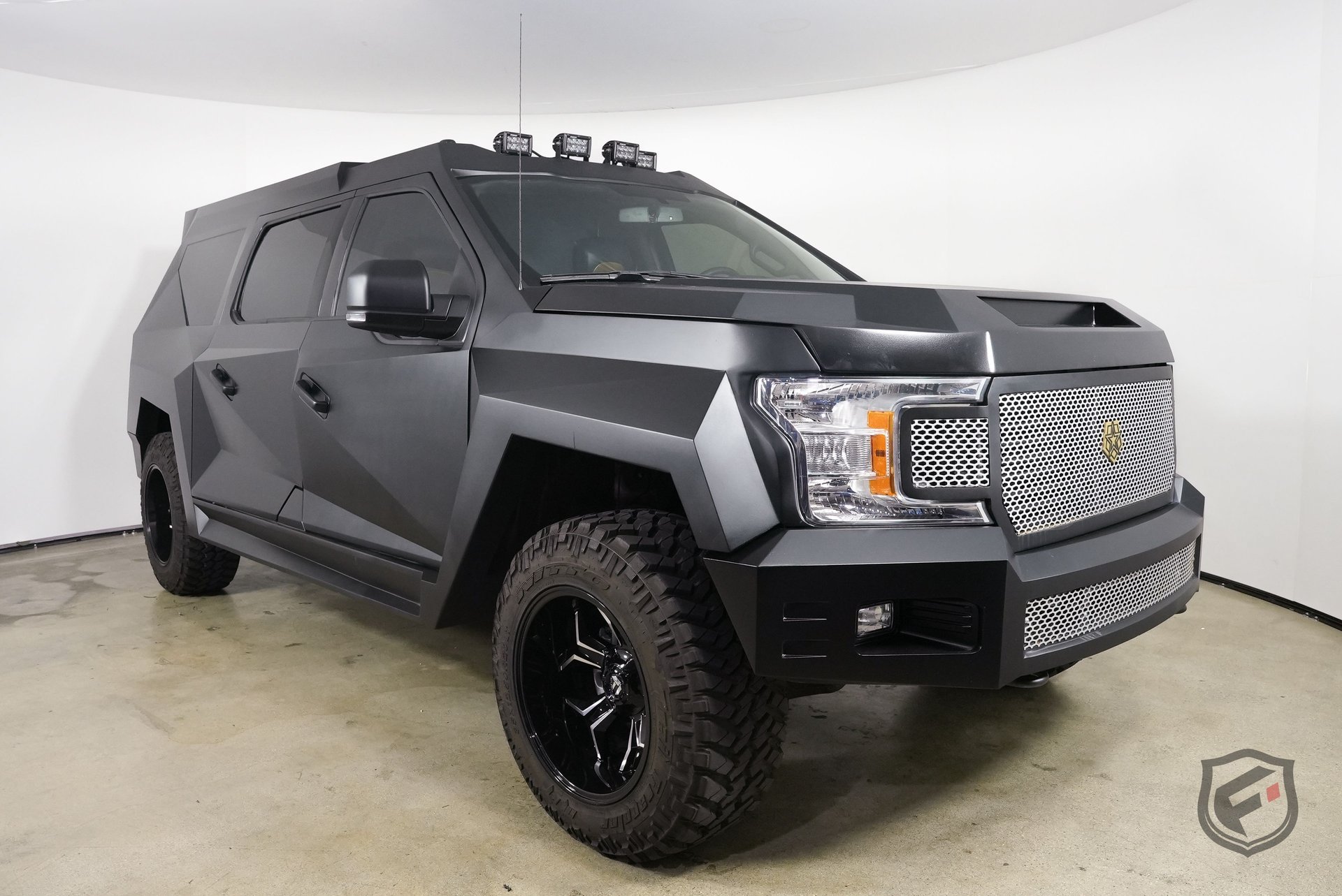Used 2018 Ford F150 XLT w/ Equipment Group 302A Luxury AWD/4WD image 1