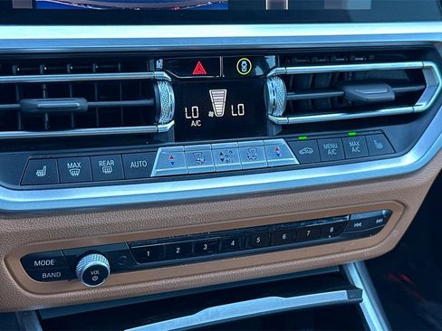 Used 2023 BMW 430i Coupe w/ Premium Package image 22