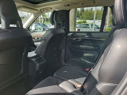 Used 2018 Volvo XC90 T5 Momentum w/ Momentum Plus Package image 7