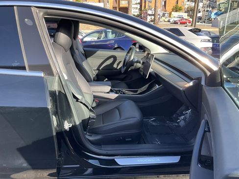 Used 2018 Tesla Model 3 Mid Range image 57
