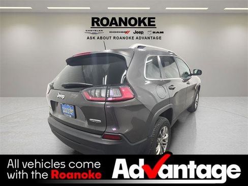 Used 2019 Jeep Cherokee Latitude Plus w/ Comfort/Convenience Group image 10