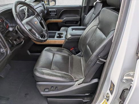 Used 2019 Chevrolet Silverado 2500 LTZ w/ Duramax Plus Package AWD/4WD image 18