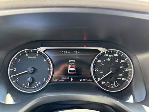 Used 2023 Nissan Rogue SV FWD image 35