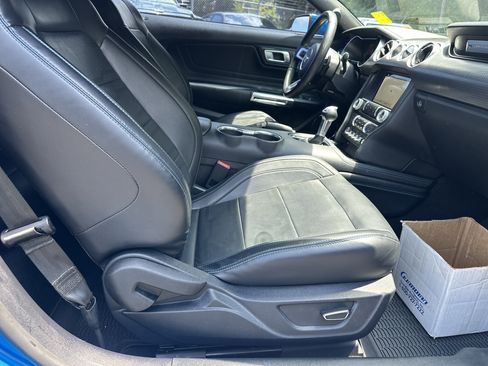 Used 2019 Ford Mustang GT Premium w/ GT Performance Package RWD image 18