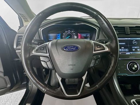 Used 2014 Ford Fusion Titanium image 12