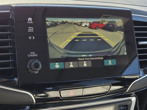 Used 2020 Honda Pilot Touring image 21