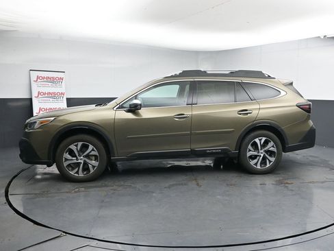 Used 2020 Subaru Outback Touring image 5