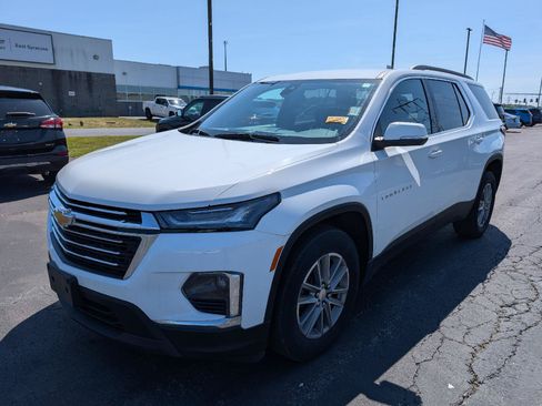 Used 2023 Chevrolet Traverse LT AWD/4WD image 4
