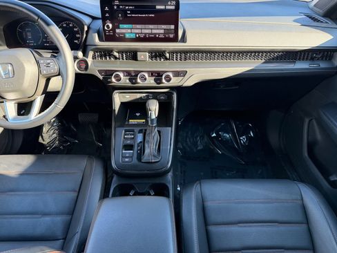 Used 2025 Honda CR-V Sport-L image 16