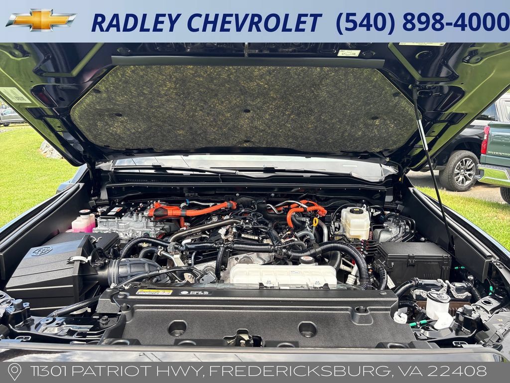 Used 2025 Toyota 4Runner Trailhunter AWD/4WD image 11