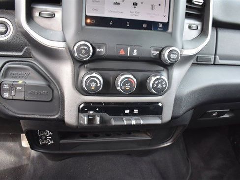 Used 2024 RAM 3500 Big Horn image 20