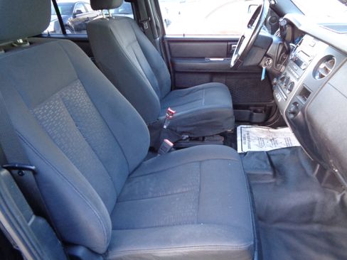 Used 2016 Ford Expedition XL image 27