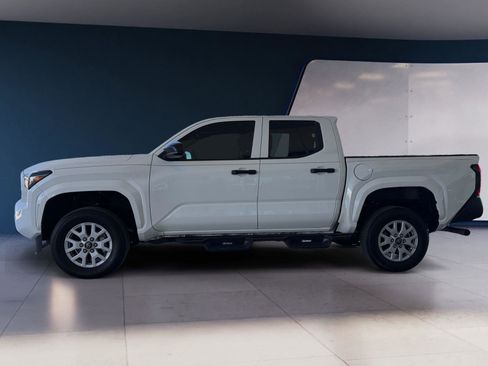Certified 2025 Toyota Tacoma SR image 2
