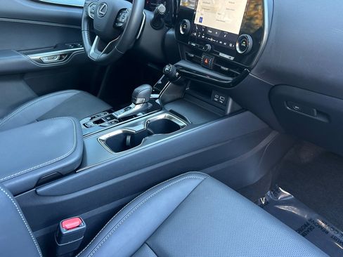 Used 2023 Lexus NX 350 AWD image 20