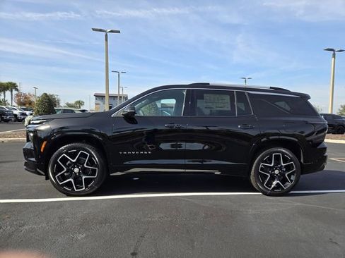 New 2026 Chevrolet Traverse High Country image 3