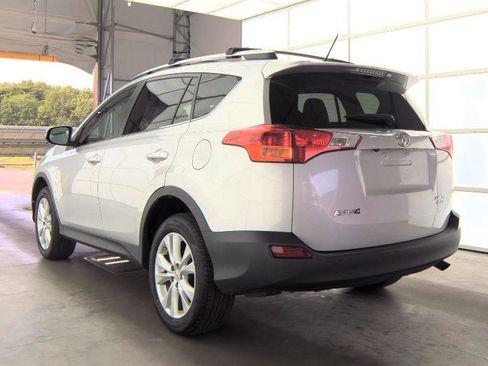 Used 2015 Toyota RAV4 Limited w/ Technology Package AWD/4WD image 5