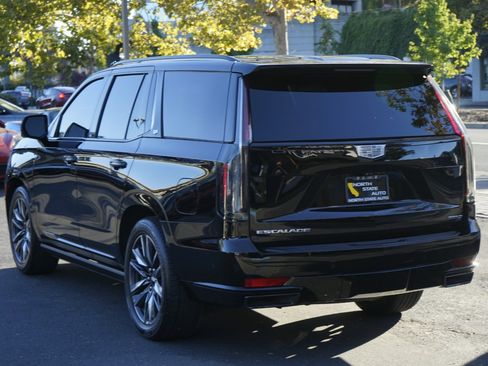 Used 2021 Cadillac Escalade Sport w/ Driver Assist Tech Package image 10