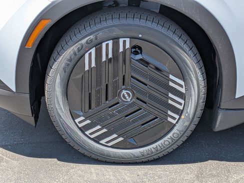 New 2026 Nissan Leaf w/ Floor Mat Package (S+) FWD image 9